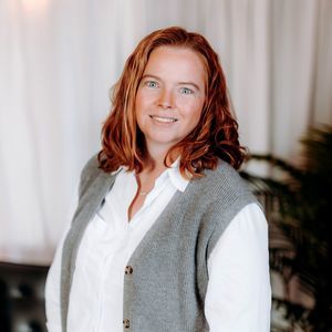 Meet your Posher, Leslie